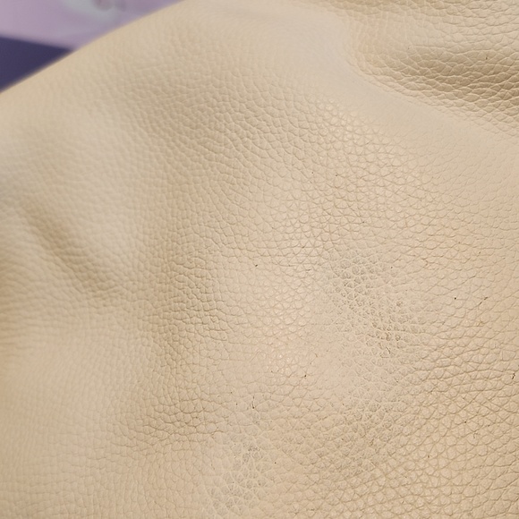 Coach Ivory Leather "Edie" - Picture 12 of 14